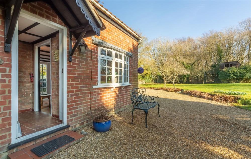 Peak Hill Cottage is a detached property surrounded by a spacious, leafy garden at Peak Hill Cottage, Theberton