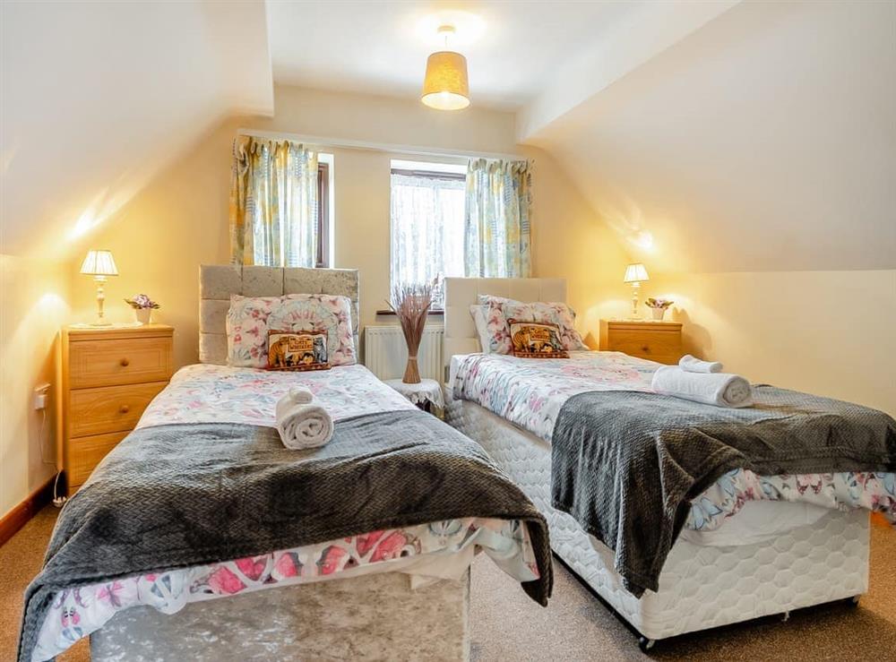 Twin bedroom (photo 3) at Pear Tree Cottage in Banham, Norfolk