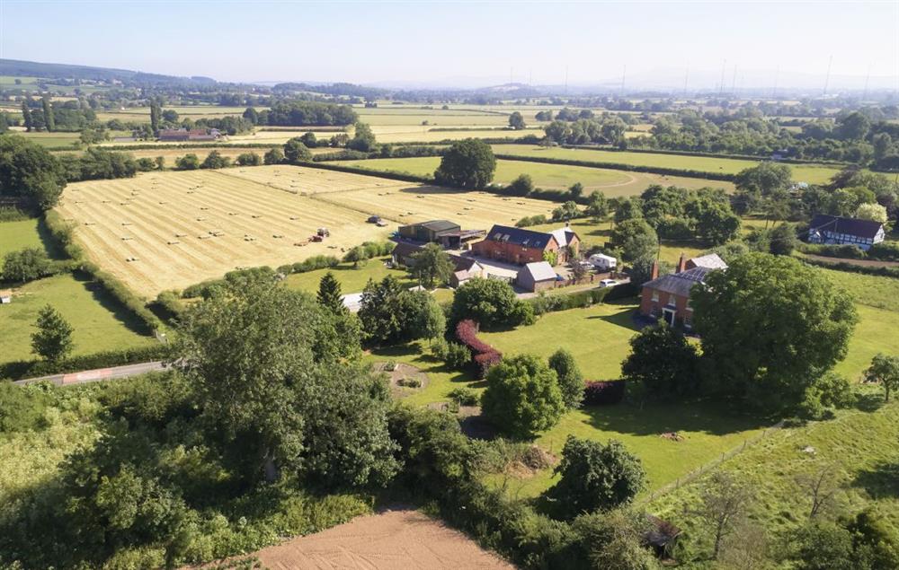 Pear Tree Cottage is situated within the beautiful North Herefordshire countryside.