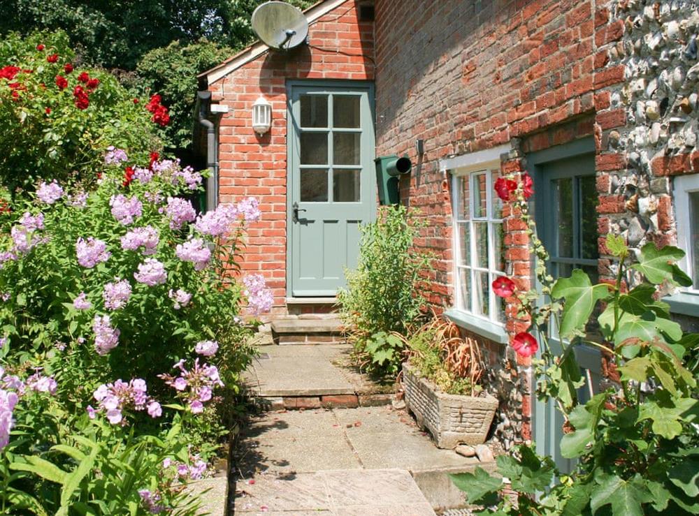 Picturesque holiday home at Pear Tree Cottage in Wenhaston, near Southwold, Suffolk