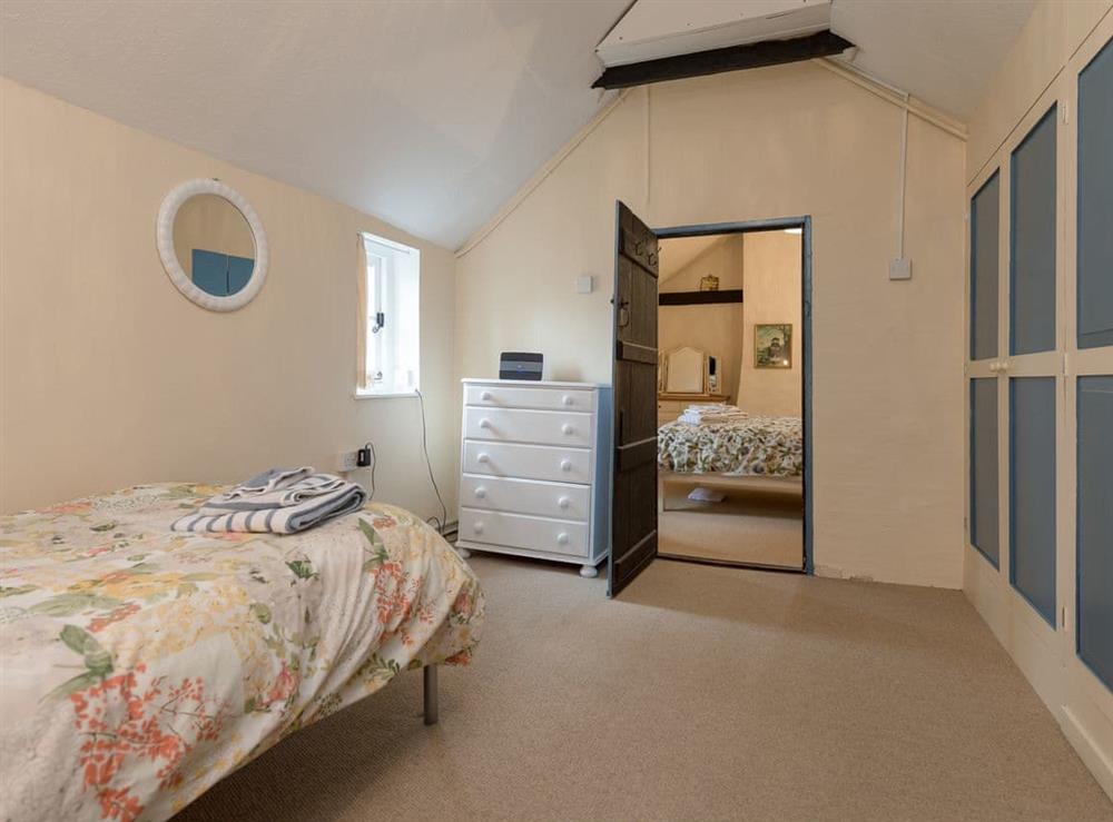 Single bedroom (photo 3) at Pear Tree Cottage in Wenhaston, near Southwold, Suffolk