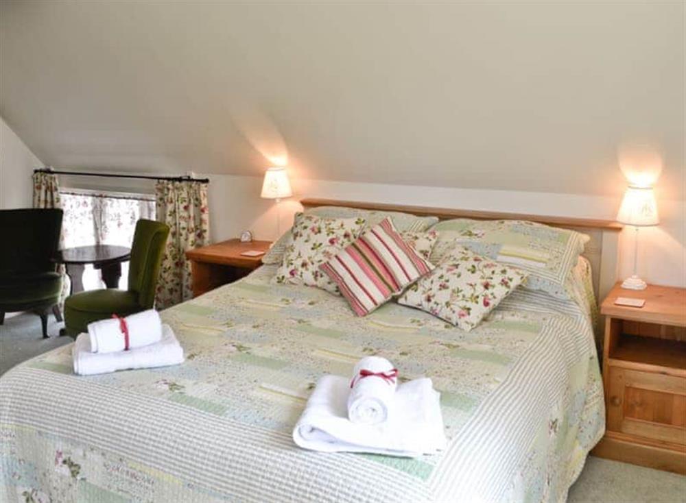 Double bedroom at Peartree Cottage in 