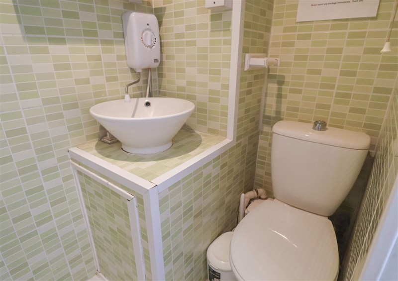 Bathroom at Pebble, Blakeney