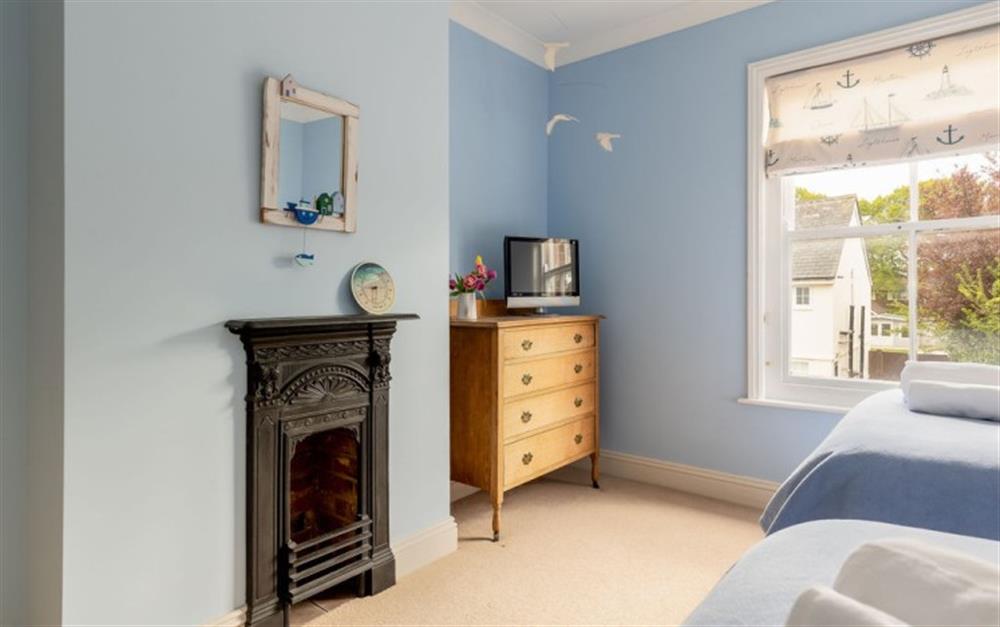 Photo of Pebble Cottage (photo 2) at Pebble Cottage in Lymington