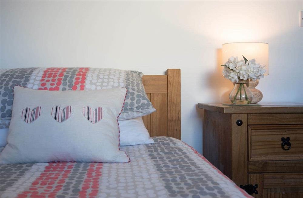 A bedroom in Pebbles at Ocean House at Pebbles at Ocean House in Caernarfon, Gwynedd