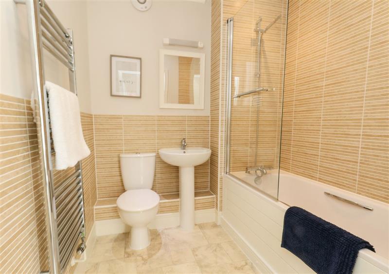 The bathroom at Pebbles Reach, Fortuneswell