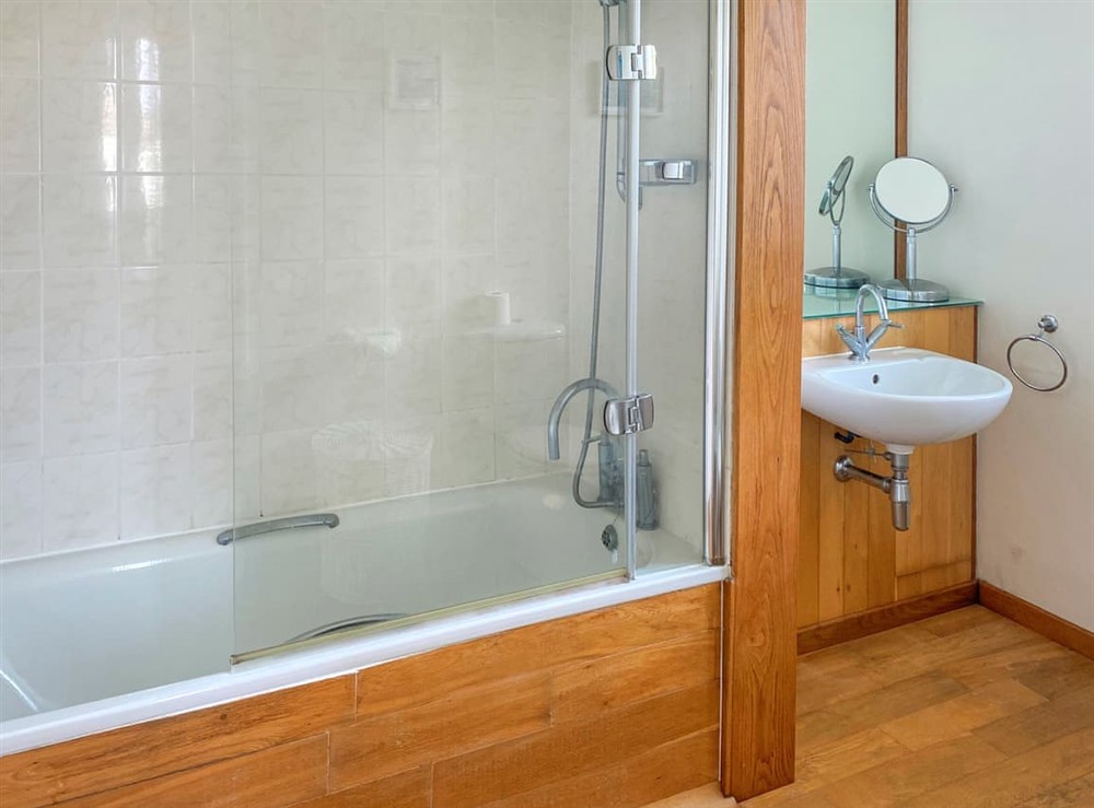 Bathroom (photo 3) at Pedn-Y-Ke in Mullion, Cornwall