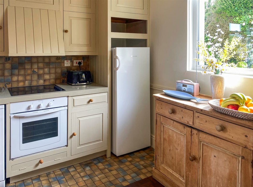 Kitchen (photo 3) at Pedn-Y-Ke in Mullion, Cornwall