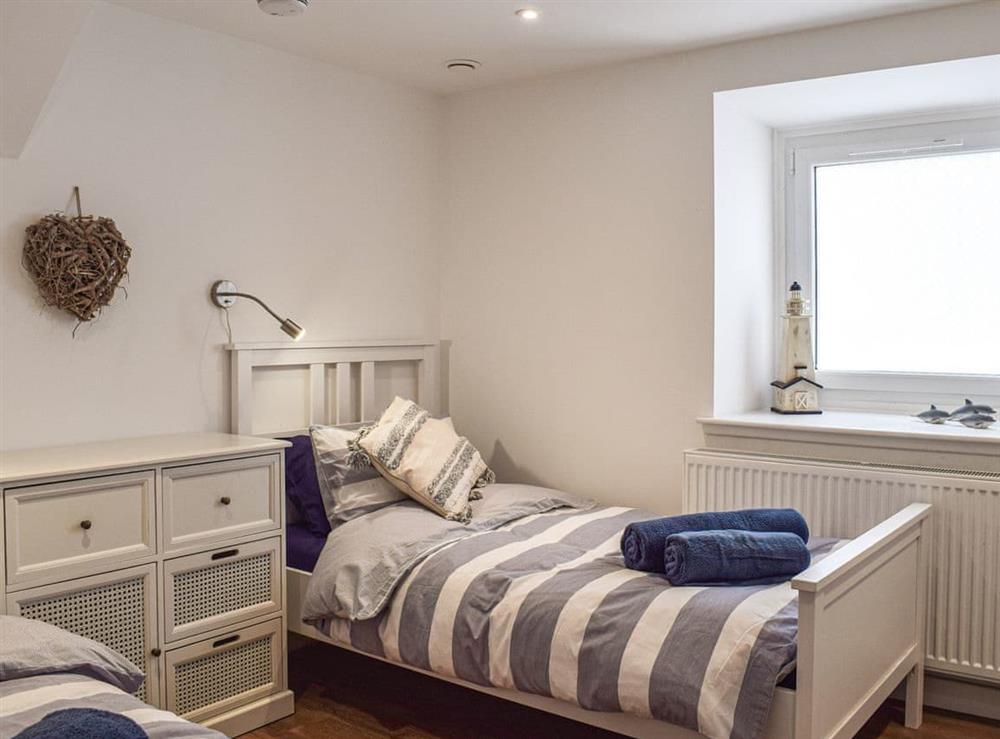 Twin bedroom at Pee Wee Cottage in Anstruther, Fife
