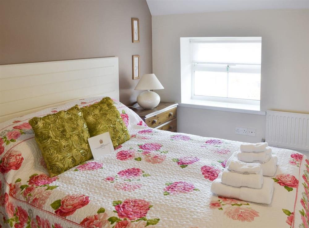 Peaceful double bedroom at Barley Mill, 