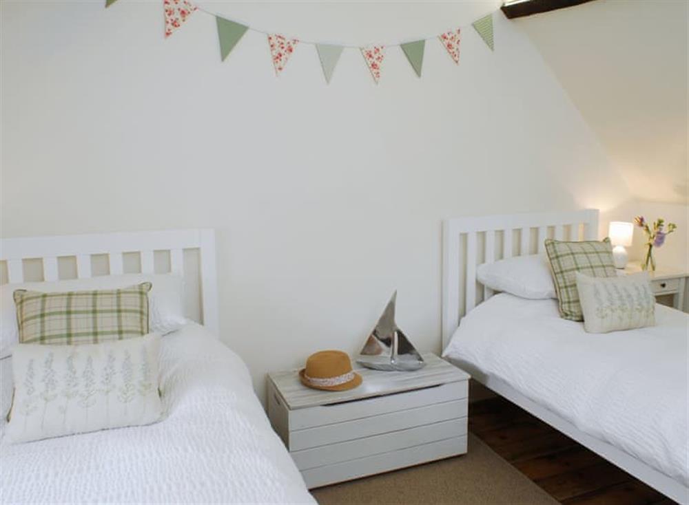 Twin bedroom at Pemberly in Winchester, Hampshire