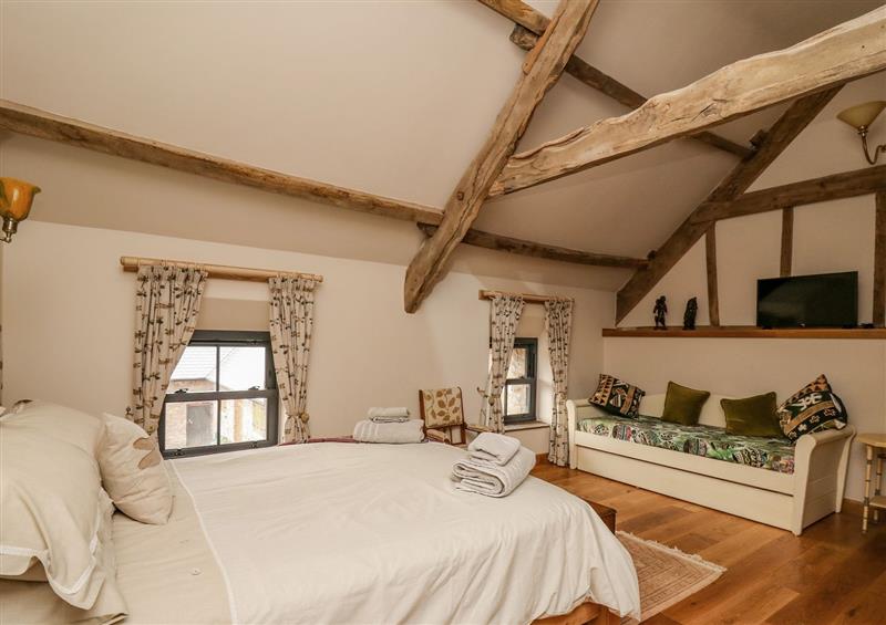 One of the 4 bedrooms (photo 2) at Pen Bont Home Farm, Upper Chapel near Builth Wells