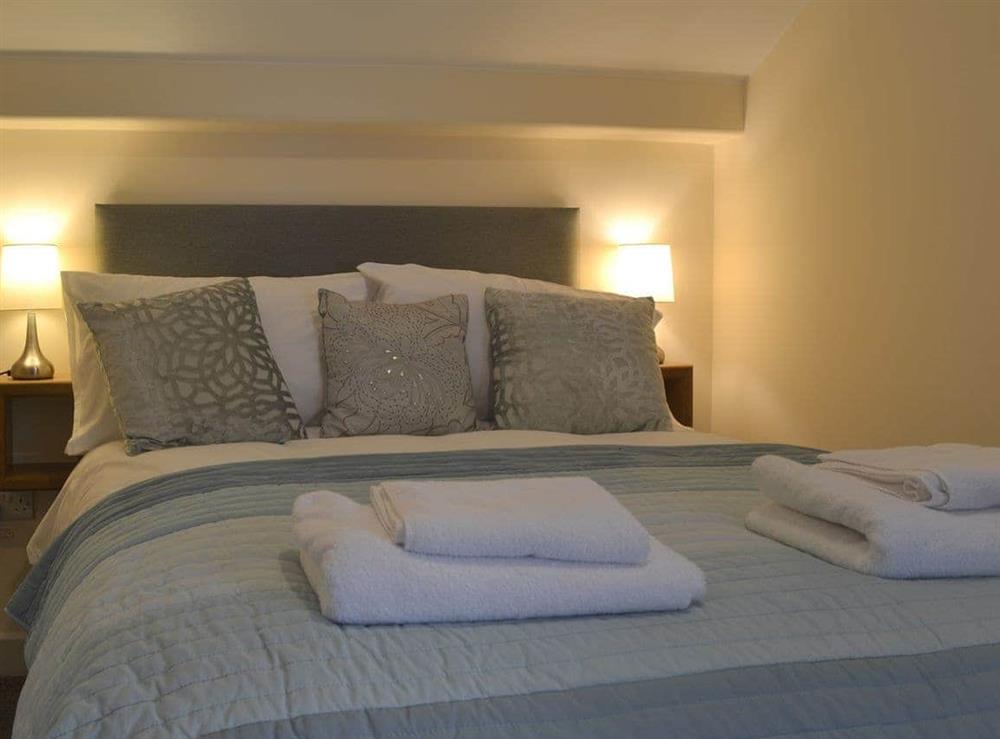 Double bedroom (photo 3) at Pen Parc in Bryncrug, near Tywyn, Gwynedd