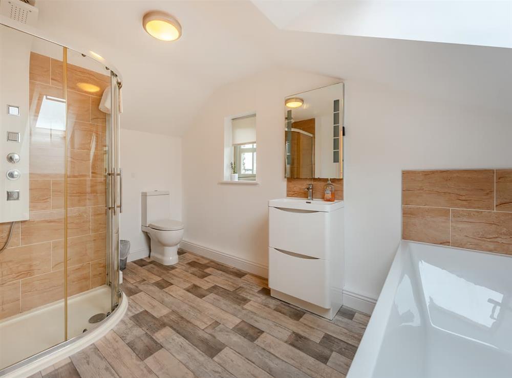 Bathroom (photo 2) at Pen y Bont in Llandysul, Dyfed