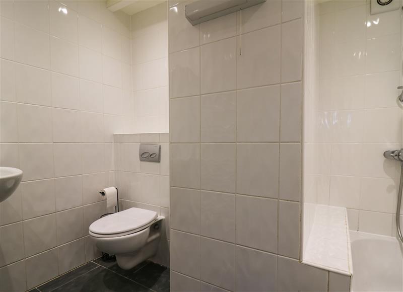 The bathroom at Pen Y Mynydd, Dinas Cross
