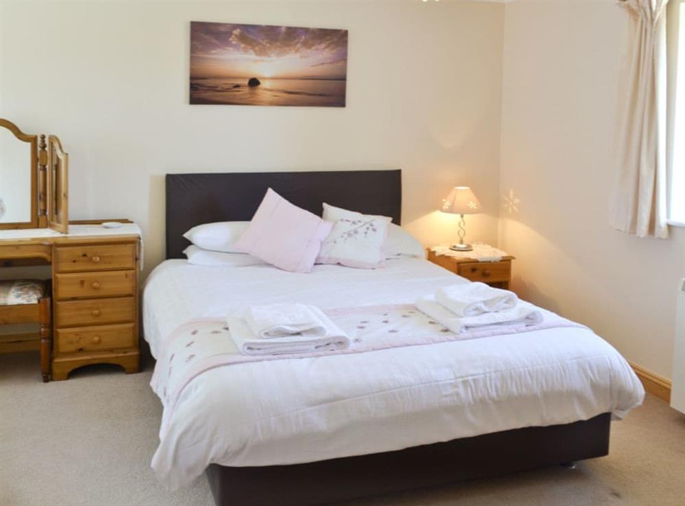 Double bedroom at Daisy Cottage, 