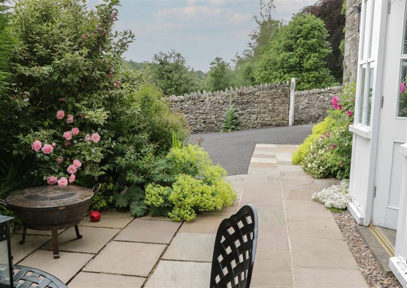 The garden in Pendle View Luxury Apartment at Pendle View Luxury Apartment, Giggleswick near Settle