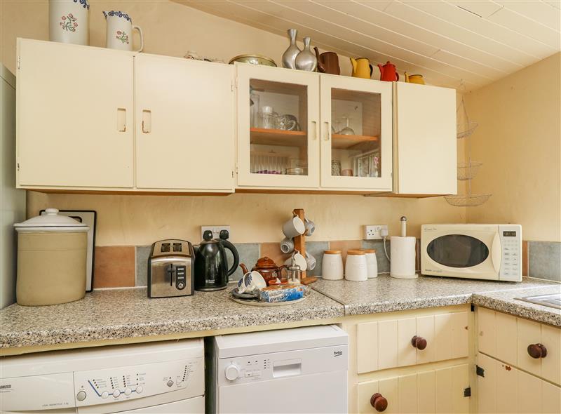 Kitchen (photo 2) at Penfeidr Newydd, Carningli Common