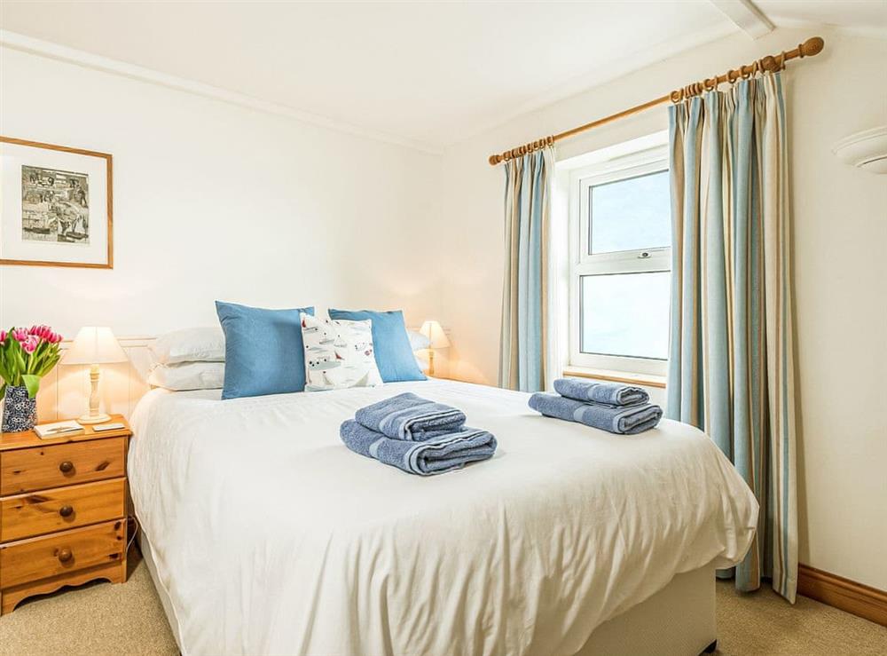Double room at Pengerein in Portscatho, Cornwall