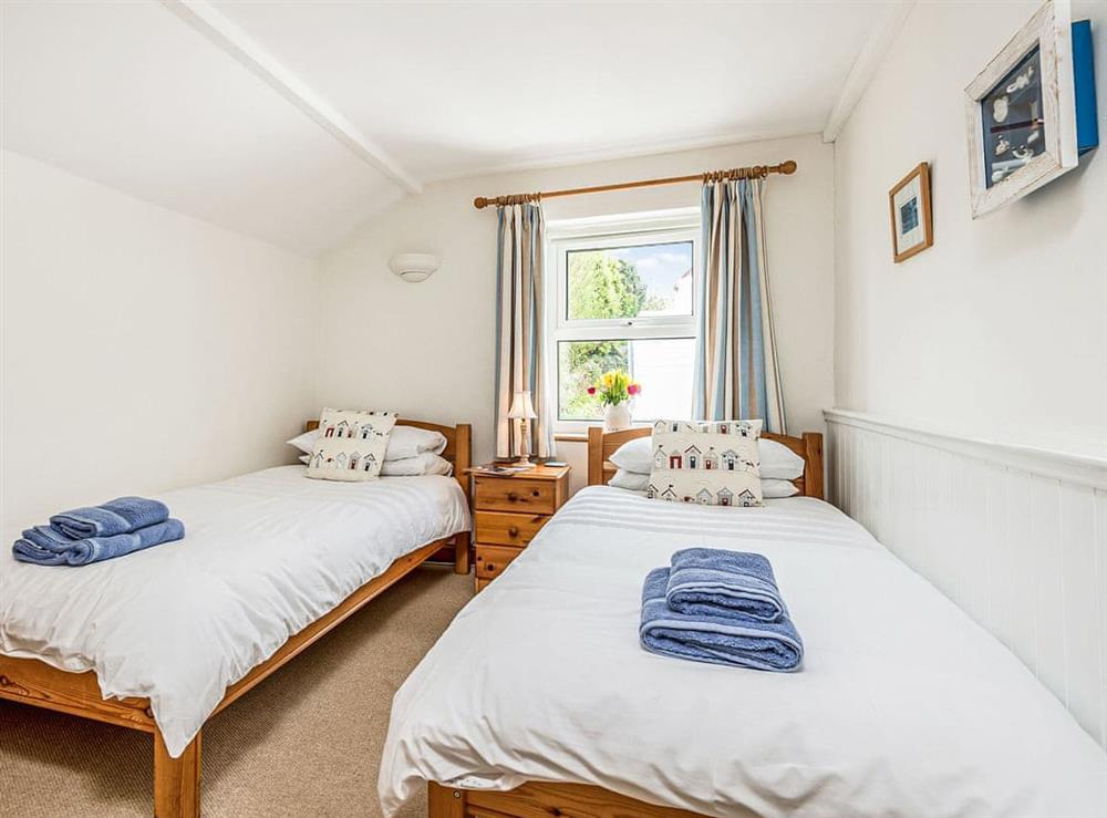Twin room at Pengerein in Portscatho, Cornwall