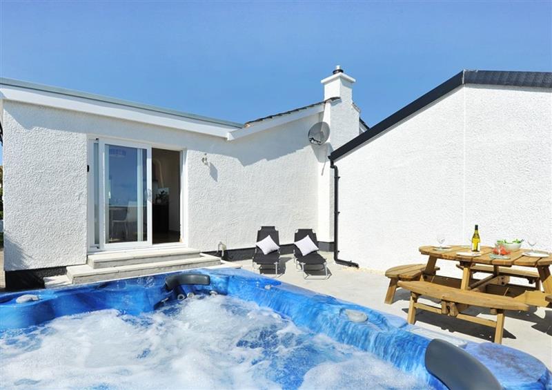 There is a swimming pool at Peninsula Cottage, Stornoway