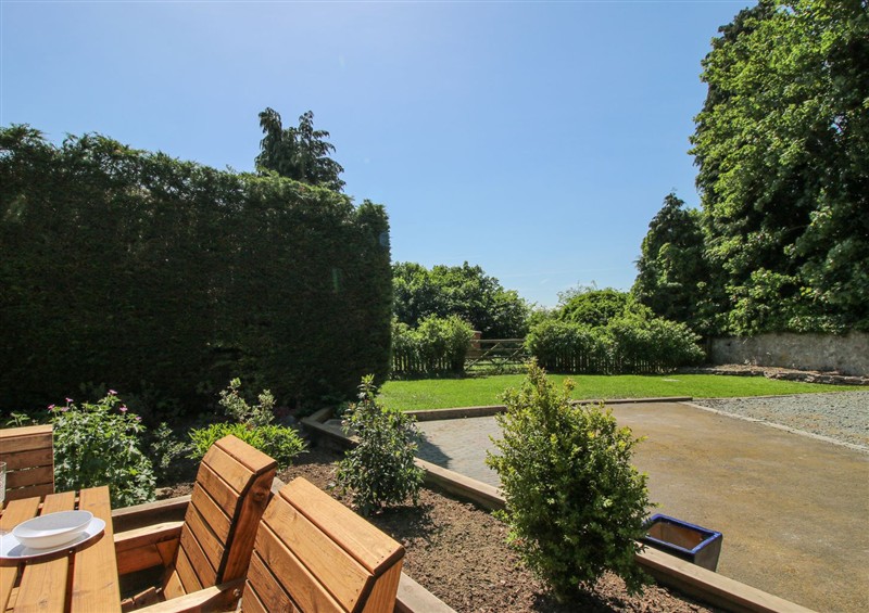 This is the garden (photo 3) at Pennal Cottage, Maesbury Marsh near Knockin