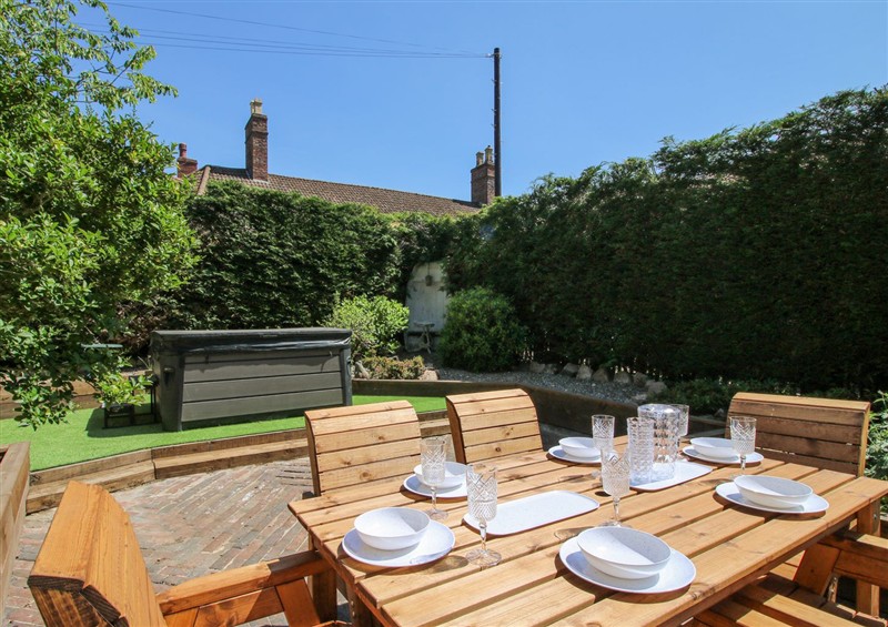 This is the garden (photo 4) at Pennal Cottage, Maesbury Marsh near Knockin