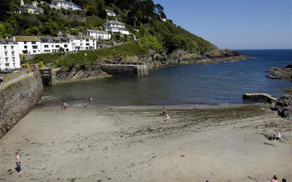 The tidal beach at Polperro at Penny Cottage in Polperro