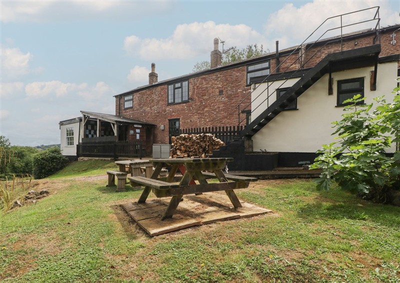 Outside (photo 5) at Penny Farthing Inn, Aston Crews near Ross-On-Wye