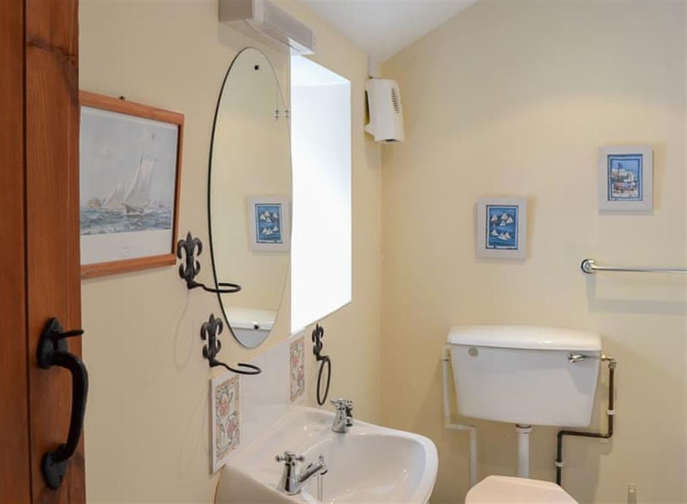 Bathroom at Penny Farthing in Trewellard, near Penzance, Cornwall