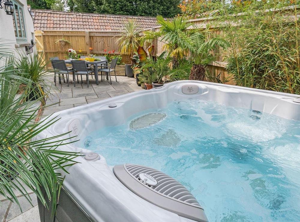 Hot tub at Pennyard House in Banwell, Avon