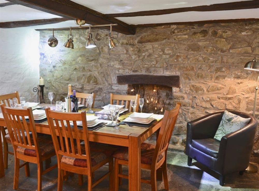 Dining room at Bwthyn Barri, 