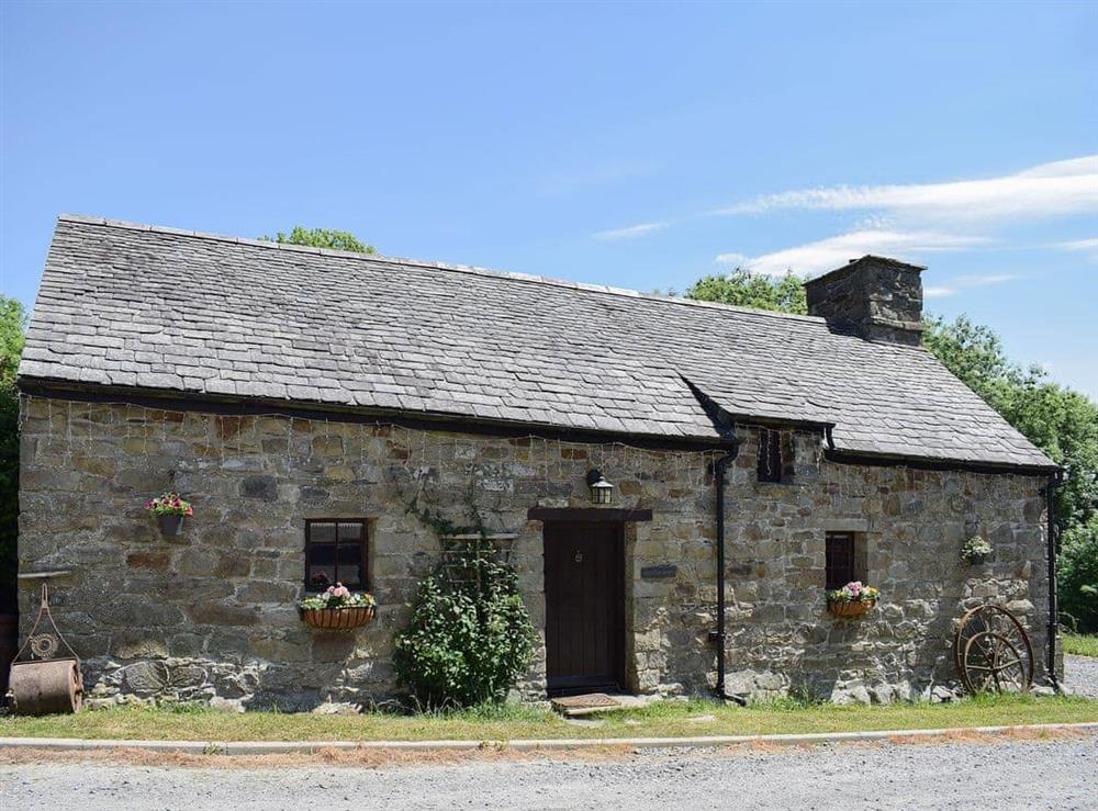 Lovely stone-built barn in rural Wales at Bwthyn Barri, 
