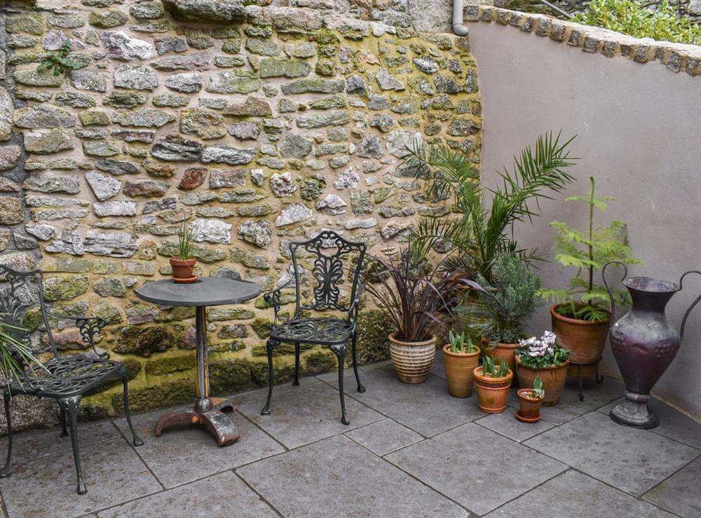 Sitting-out-area at Penrose House in Nancherrow, near St Just, Cornwall