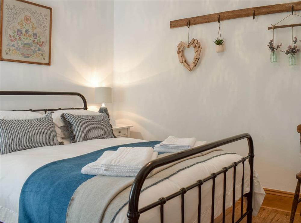 Comfortable double bedroom at Pensarnau in Sarnau, near Tresaith, Cardigan/Ceredigion, Dyfed