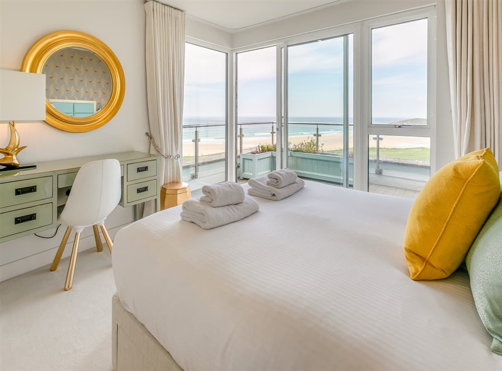 Double bedroom (photo 6) at Penthouse 14 Oceangate in Newquay, Cornwall