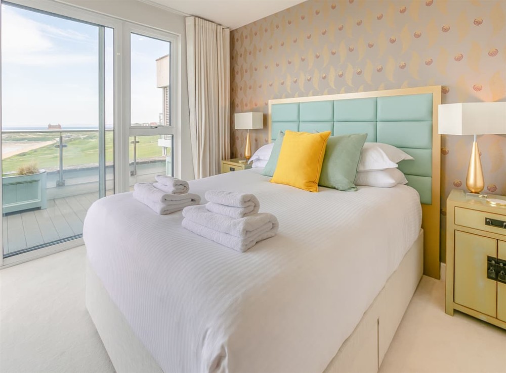 Double bedroom (photo 7) at Penthouse 14 Oceangate in Newquay, Cornwall