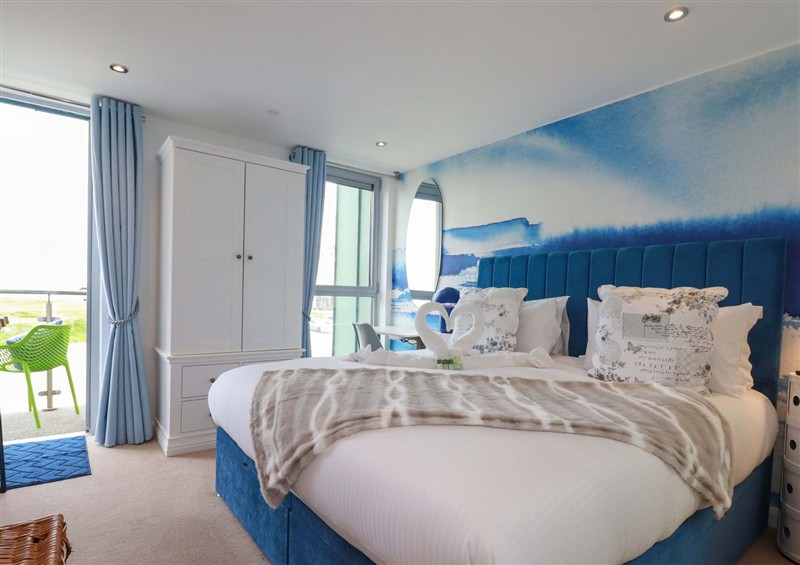 A bedroom in Penthouse @46Zinc - Headland View at Penthouse @46Zinc - Headland View, Newquay