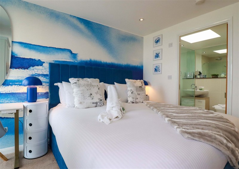 One of the 2 bedrooms (photo 2) at Penthouse @46Zinc - Headland View, Newquay
