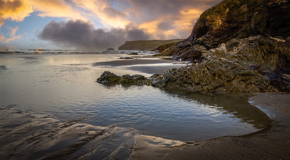 The area surrounding Pentire Head Farmhouse, Cornwall (photo 2) at Pentire Head Farmhouse in Polzeath, Cornwall