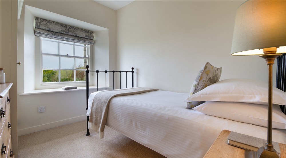 The first single bedroom at Pentireglaze West Cottage in Polzeath, Cornwall