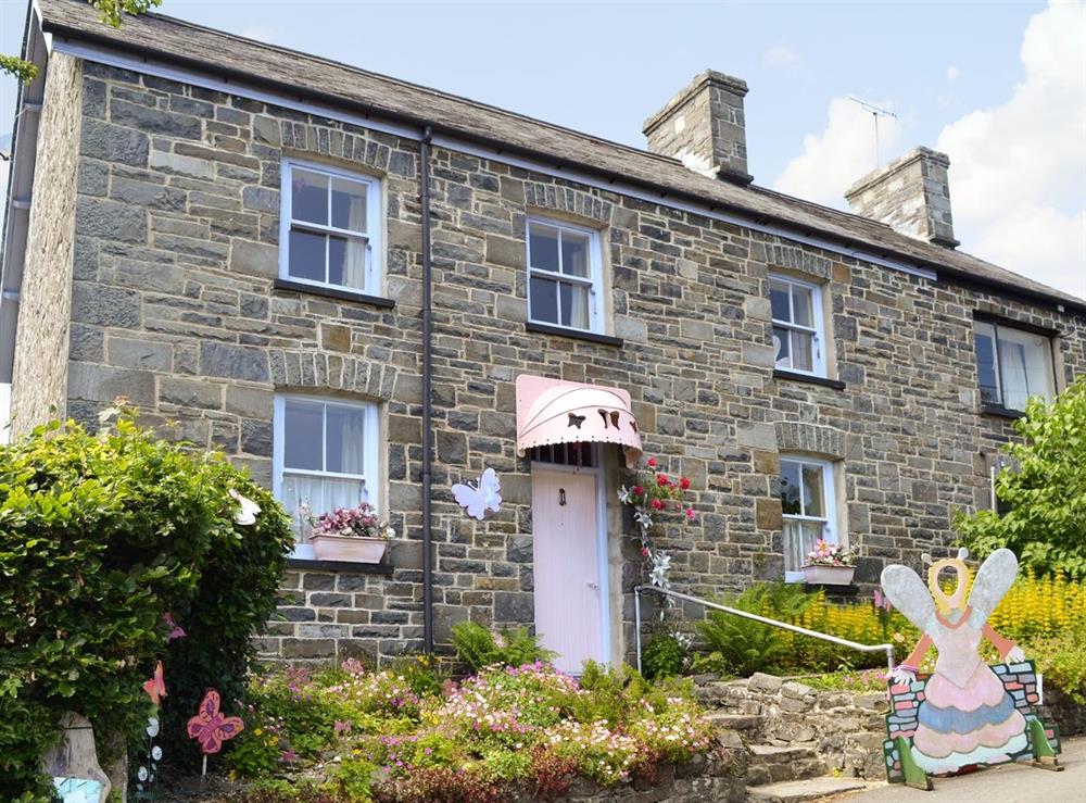 Photos of Pentre Bach Gwesty Pili Pala (The Butterfly Hotel), Pentre