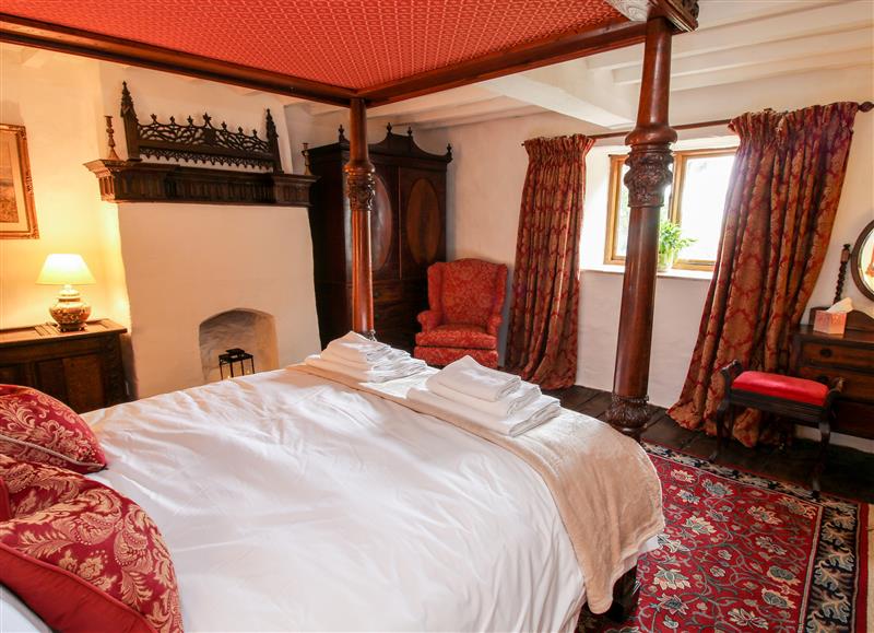 One of the 5 bedrooms (photo 2) at Pentre Hall, Bronygarth near Chirk