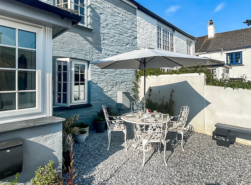 Outdoor eating area at Penty Lowen in St Mawes, Cornwall