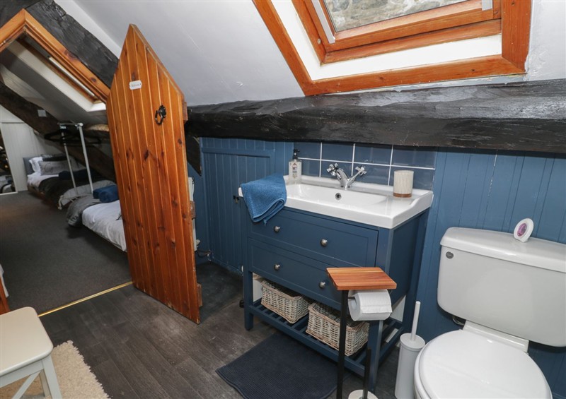 The bathroom (photo 2) at Penygrisiau, Barmouth