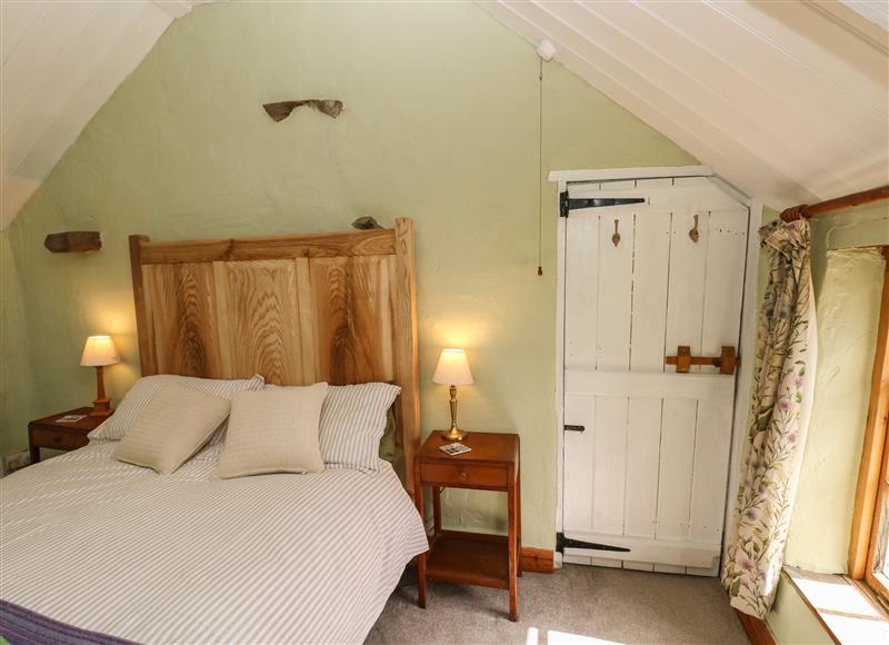 A bedroom in Penyrallt Fach Cottage at Penyrallt Fach Cottage, Pentre-Cwrt