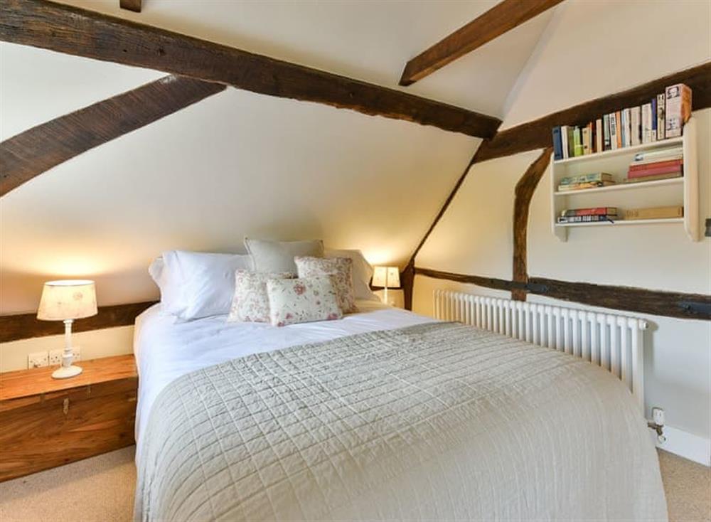 Double bedroom (photo 2) at Peppercorn Cottage in Cheriton, Hampshire