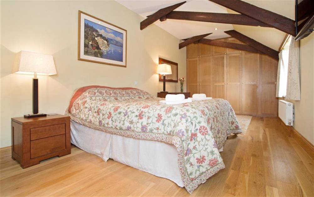 Bedroom 2 with zip-linked beds (super kingsize or twins). at Perchwood Shippon in Tuckenhay