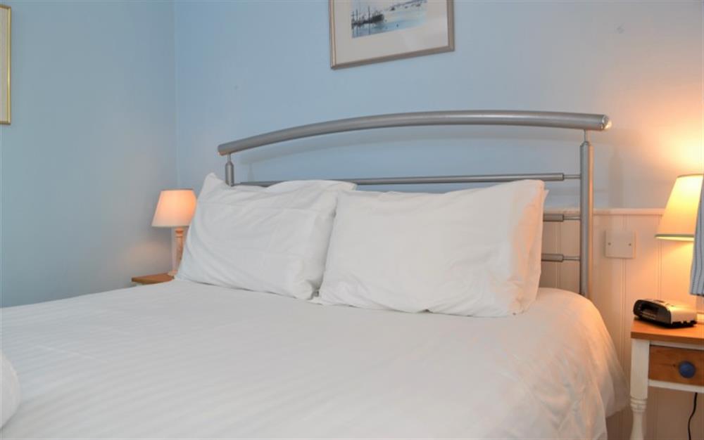 The bed in the master bedroom is 5ft. at Periwinkle in Helford Passage