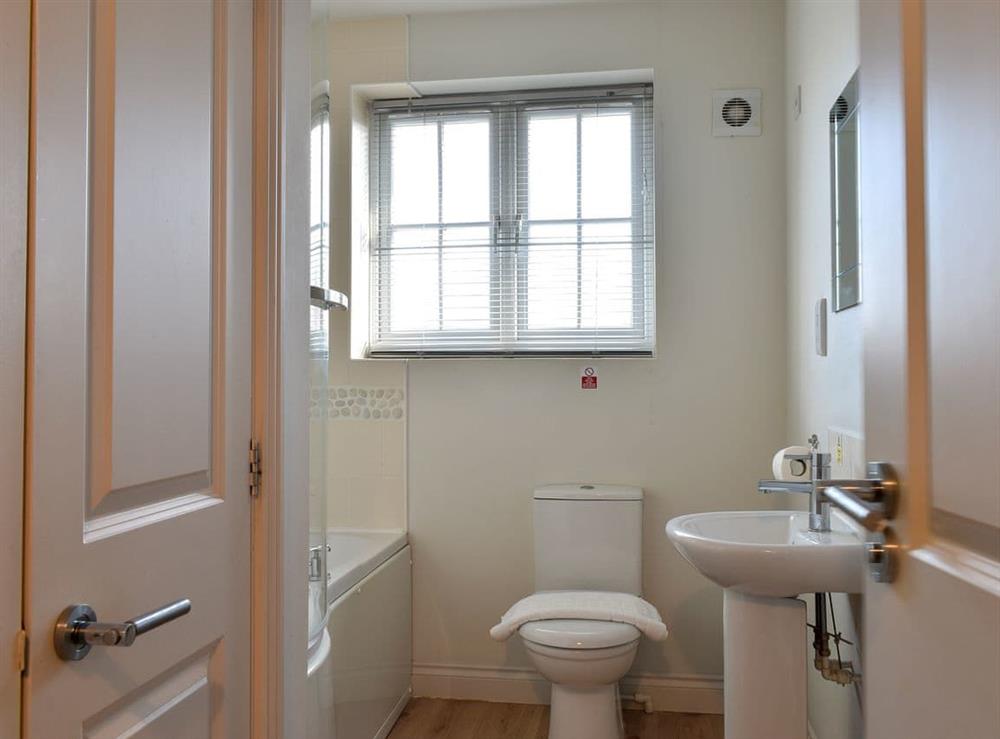 Bathroom at Perran Cottage in Filey, Yorkshire, North Yorkshire